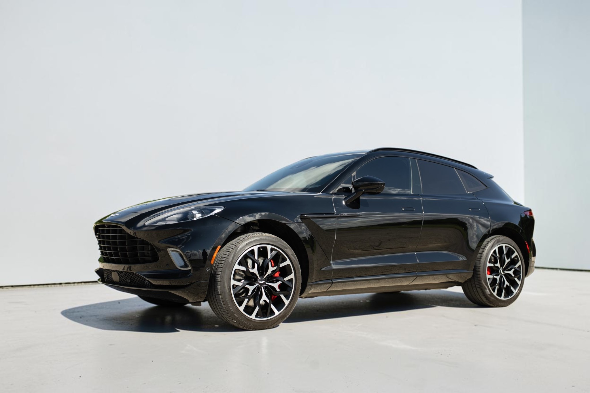 2021 Aston Martin DBX